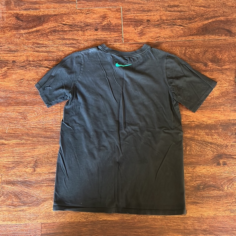 Nike tee - Picture 5 of 6